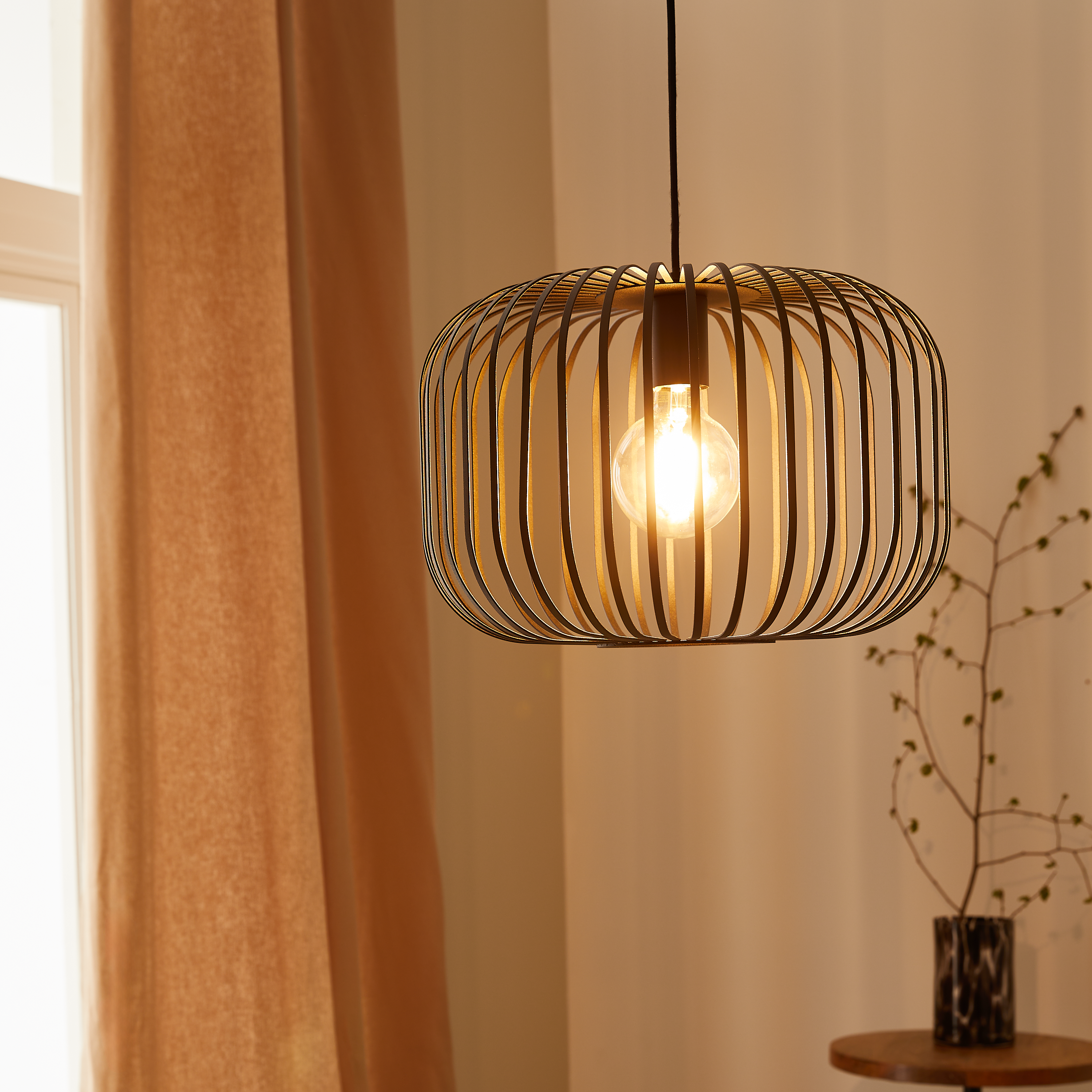 Lampa wisząca Pecan czarna E27 Inspire