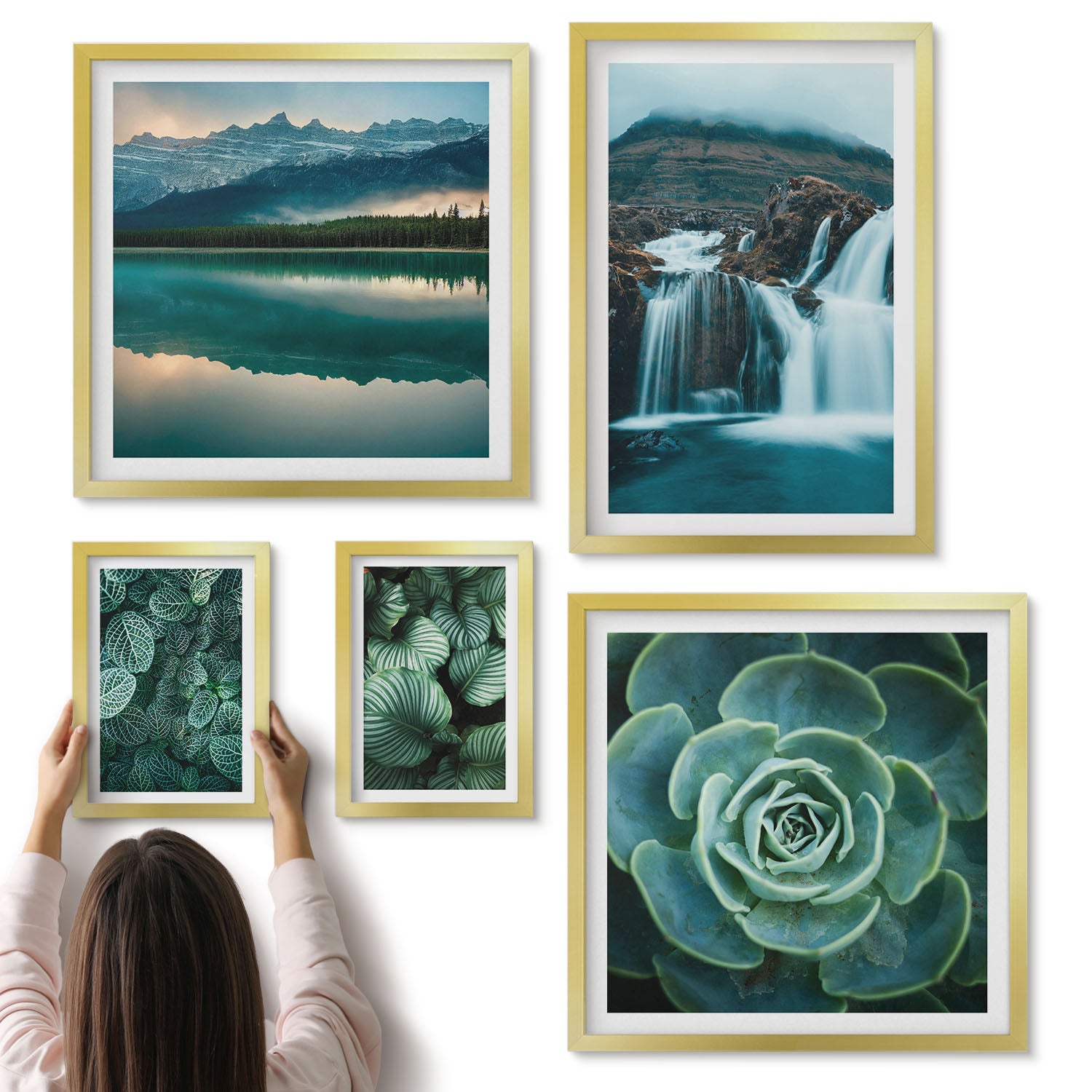 Galeria ścienna 5-częściowy komplet obrazów w złotych ramach - Zielone rośliny i wodospady w stylu naturalnym - ArtPrintCave