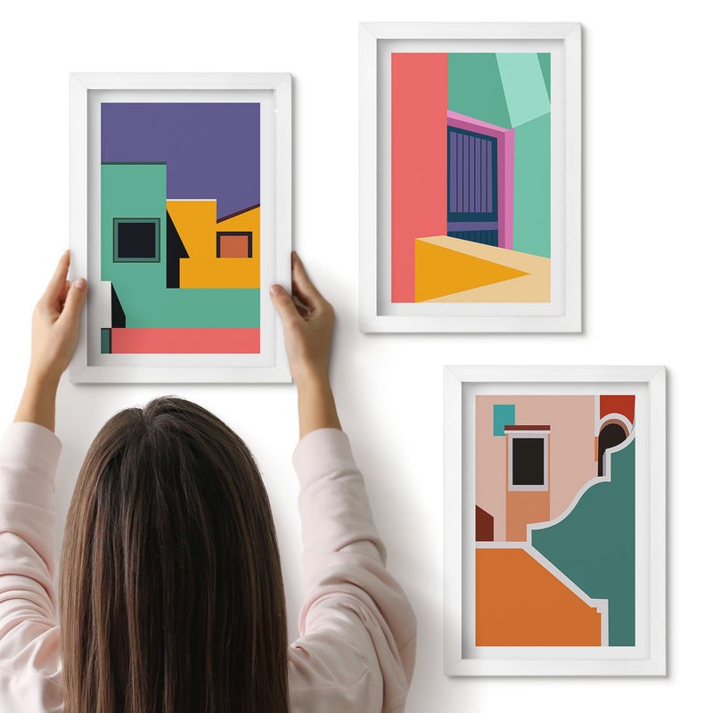 Galeria ścienna 3-częściowy komplet obrazów w białych ramach - Kolorowe ilustracje miasta w stylu nowoczesnym - ArtPrintCave