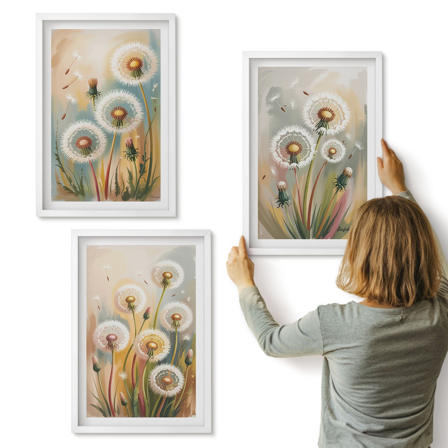 Galeria ścienna 3-częściowy komplet obrazów w białych ramach - Kwiaty dmuchawców na tle pastelowych traw - ArtPrintCave