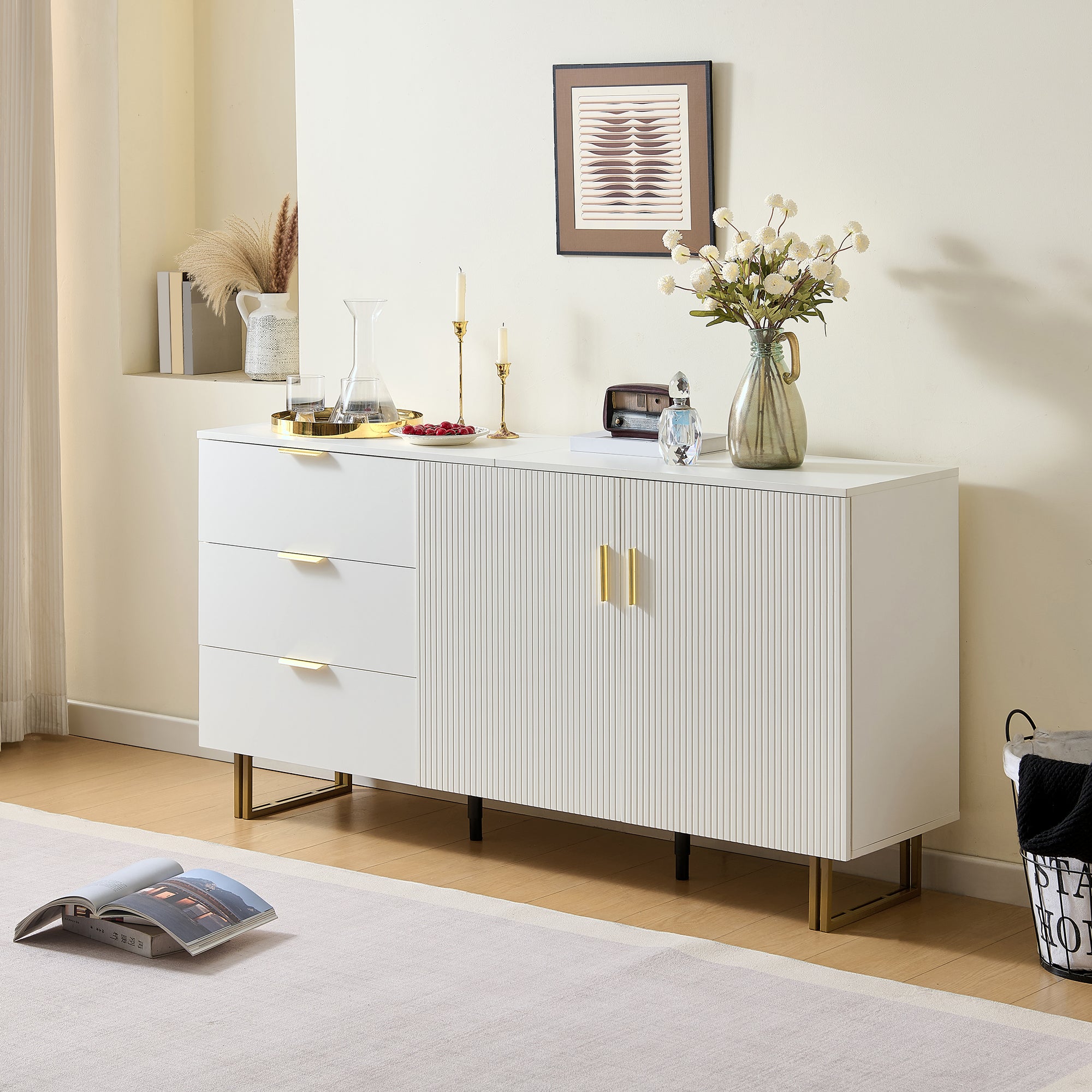 Komoda z 3 szufladami i 2 drzwiami - 160 x 40 x 81,5 cm - płyta MDF i uchwyty ze stopu aluminium w kolorze złotym - biała