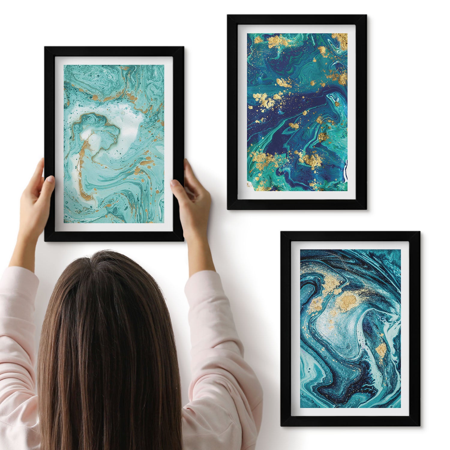 Galeria ścienna 3-częściowy komplet obrazów w czarnych ramach - Turkusowa abstrakcja rozlanych farb - ArtPrintCave