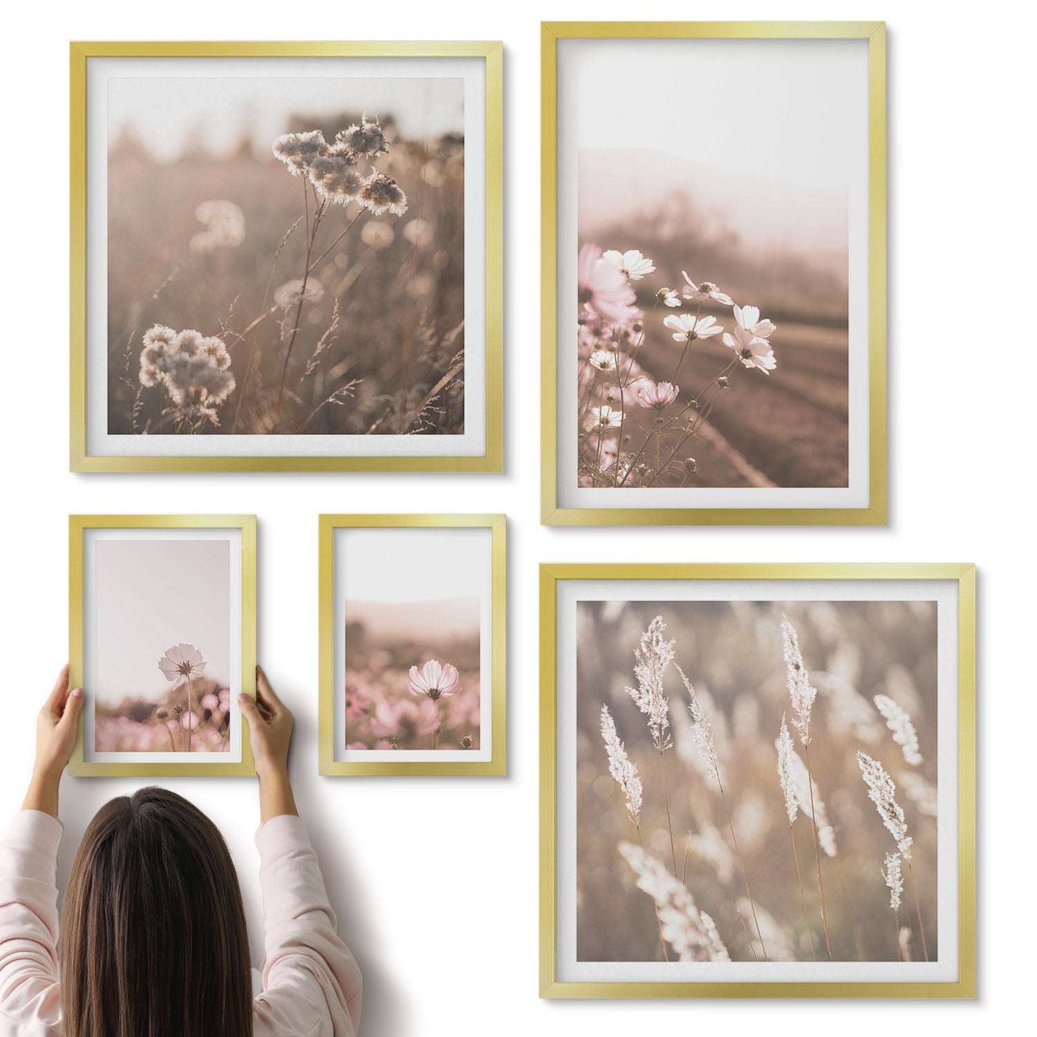 Galeria ścienna 5-częściowy komplet obrazów w złotych ramach - Kwiatowe motywy w delikatnych odcieniach natury - ArtPrintCave