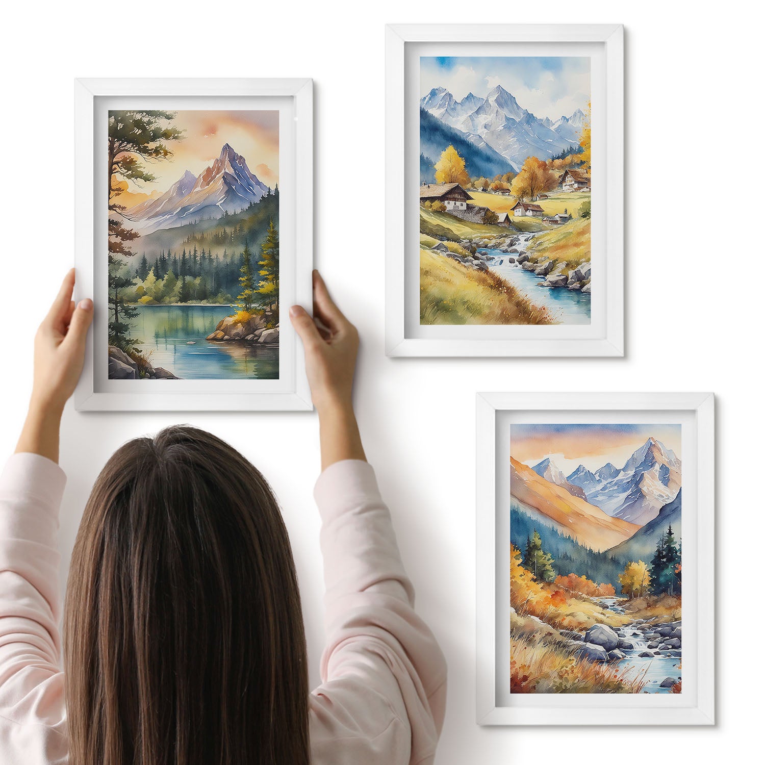 Galeria ścienna 3-częściowy komplet obrazów w białych ramach - Górski krajobraz z rzeką i domkami w jesiennych barwach - ArtPrintCave
