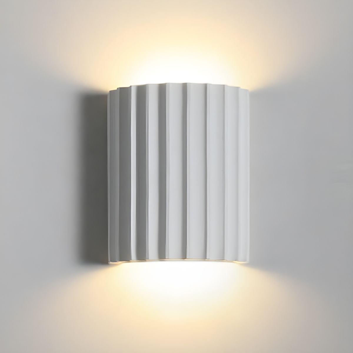 Nowoczesna lampa ścienna LED, idealna do klatek schodowych i korytarzy (biała), wyposażona w trójkolorowe żarówki G9.