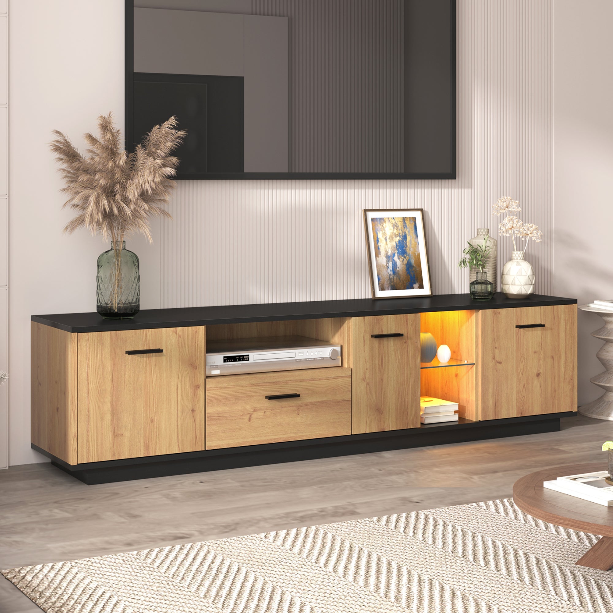 Stojak pod telewizor LED 180 cm – czarno-drewniany, 3 drzwi, 1 szuflada, 2 szklane półki, 16-kolorowe oświetlenie LED, Bluetooth, brązowy