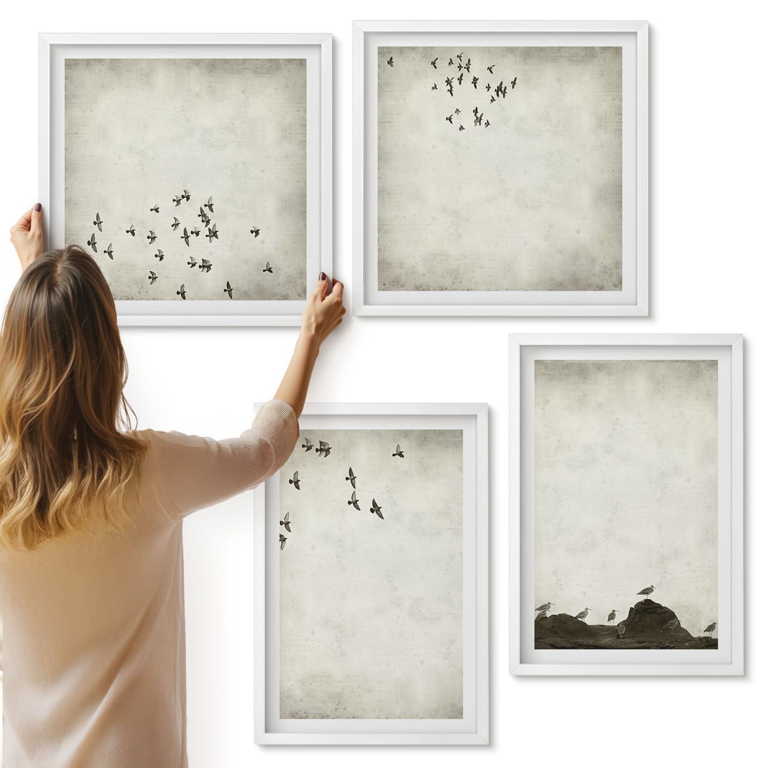 Galeria ścienna 4-częściowy komplet obrazów w białych ramach - Minimalistyczny malunek lecących ptaków - ArtPrintCave