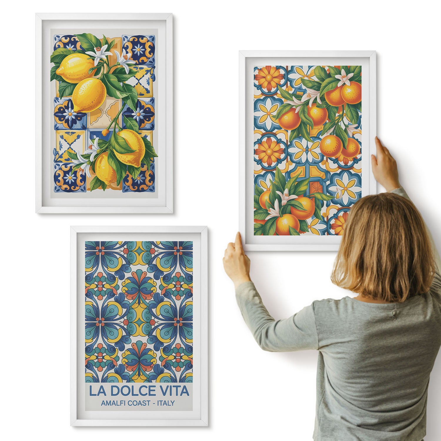 Galeria ścienna 3-częściowy komplet obrazów w białych ramach - Kwiaty cytryny i pomarańcze w kolorowych wzorach - ArtPrintCave