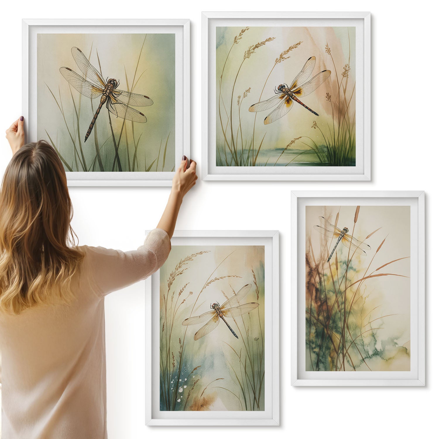 Galeria ścienna 4-częściowy komplet obrazów w białych ramach - Malowane trawy z ważkami nad wodą - ArtPrintCave