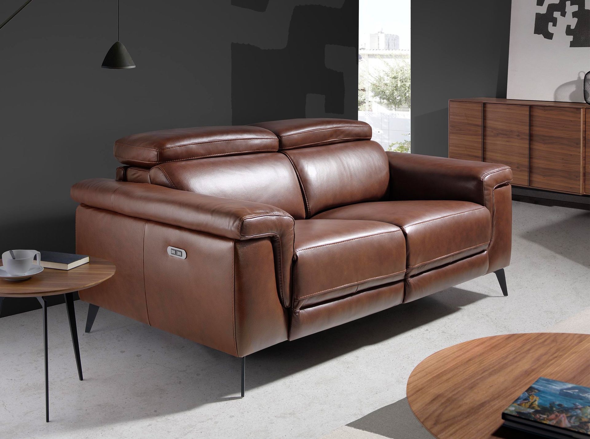 ANGEL CERDA 2-osobowa sofa relaksacyjna z brązowej skóry