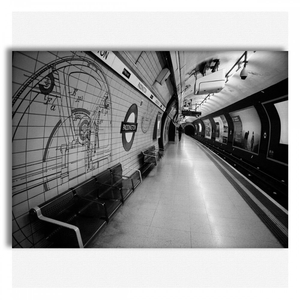 Metro w Londynie Paddington – obraz na płótnie w drewnianej ramie 70x50 cm