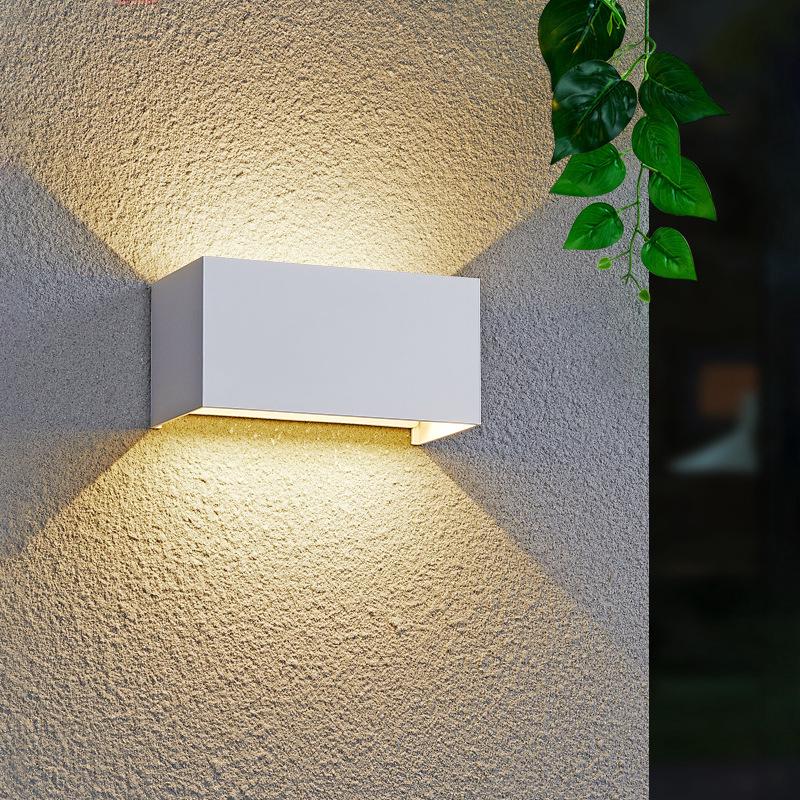 Kinkiet wewnętrzny LED 24 W, wodoodporny IP65, oświetlenie zewnętrzne, regulowany kąt wiązki, nowoczesny kinkiet LED, kolor czarny i barwa światła bia