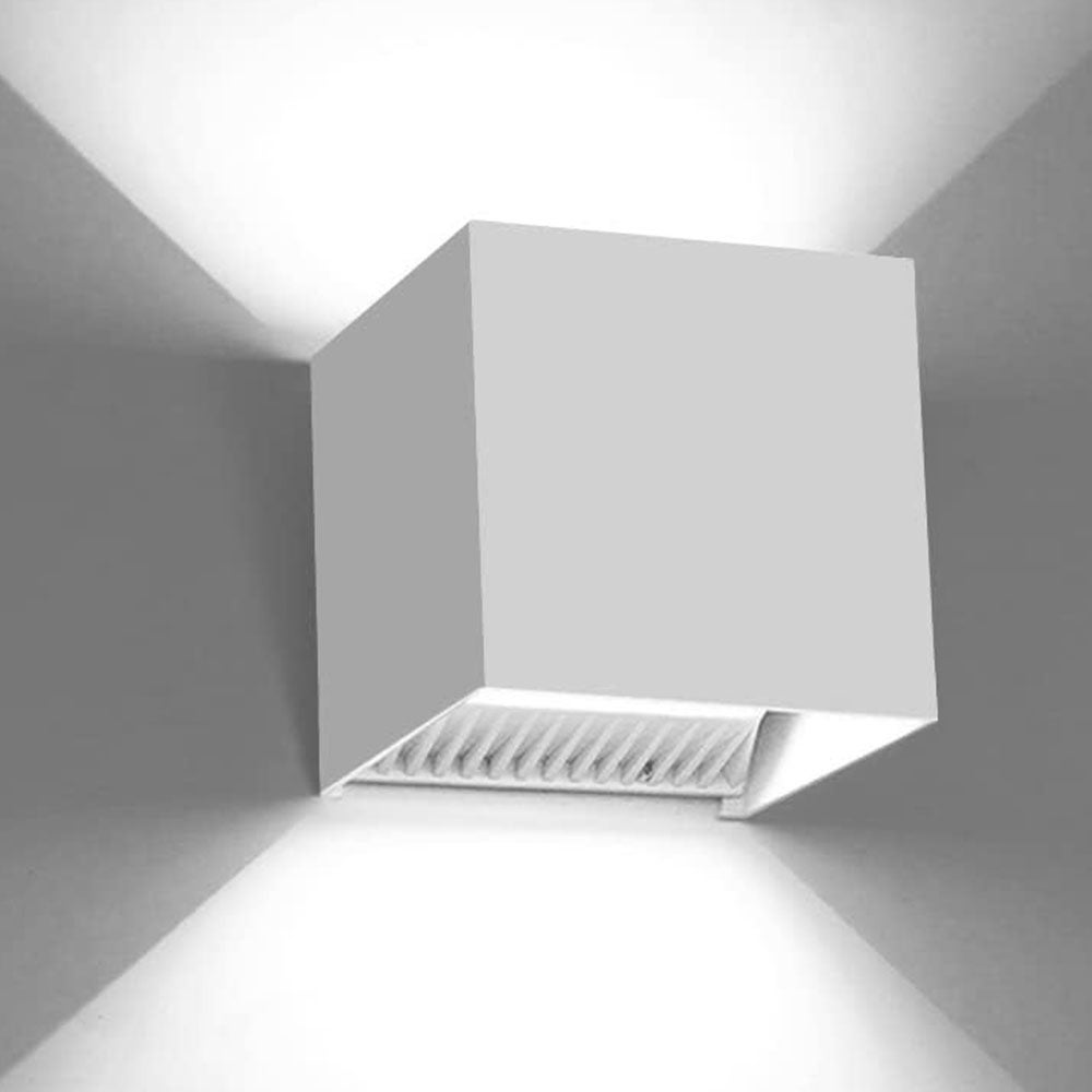 1 szt. kwadratowa lampa ścienna LED, nowoczesna zewnętrzna lampa ścienna - 12W - światło białe - bez możliwości ściemniania