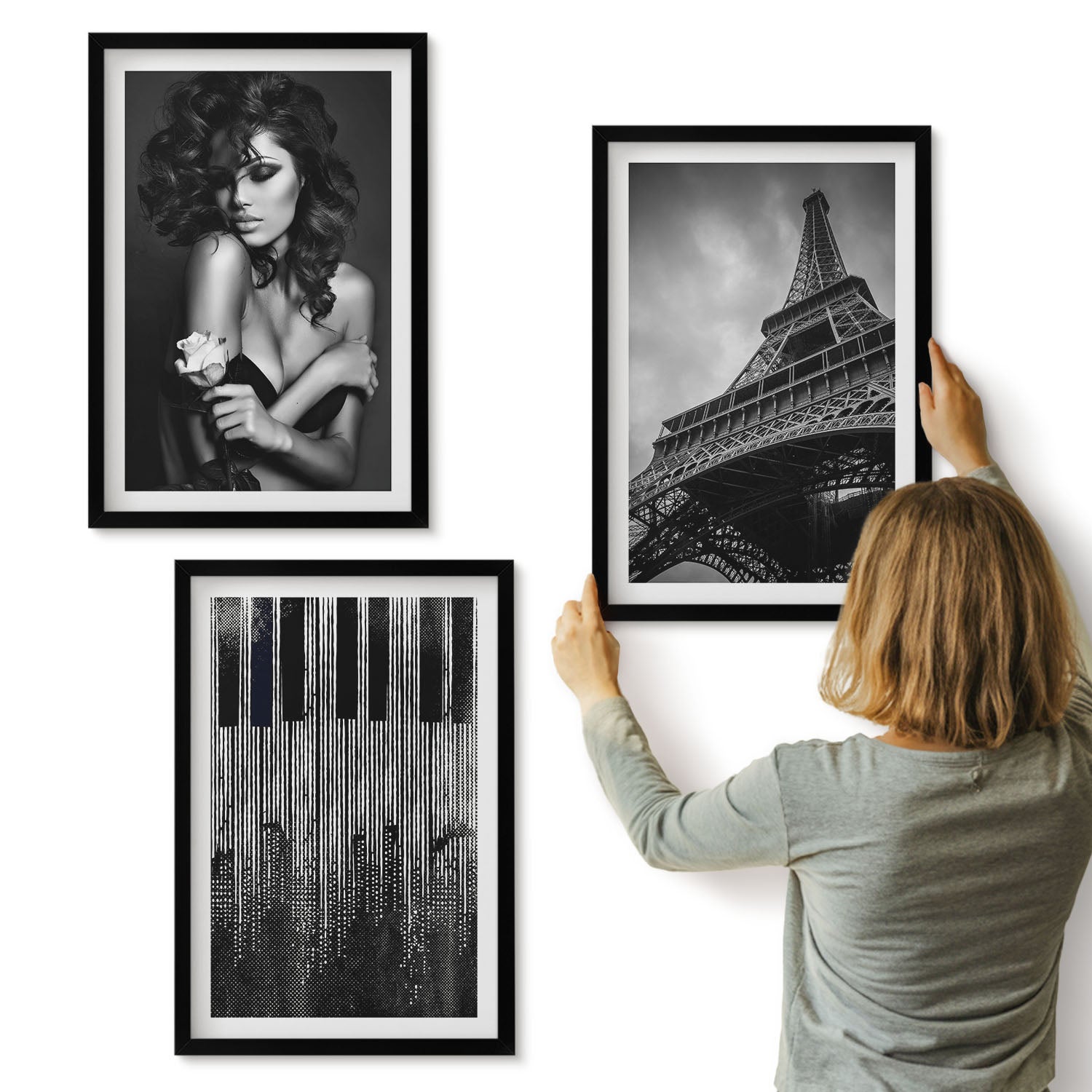 Galeria ścienna 3-częściowy komplet obrazów w czarnych ramach - Portret kobiety z różą wieża Eiffla i wzór pianina - ArtPrintCave