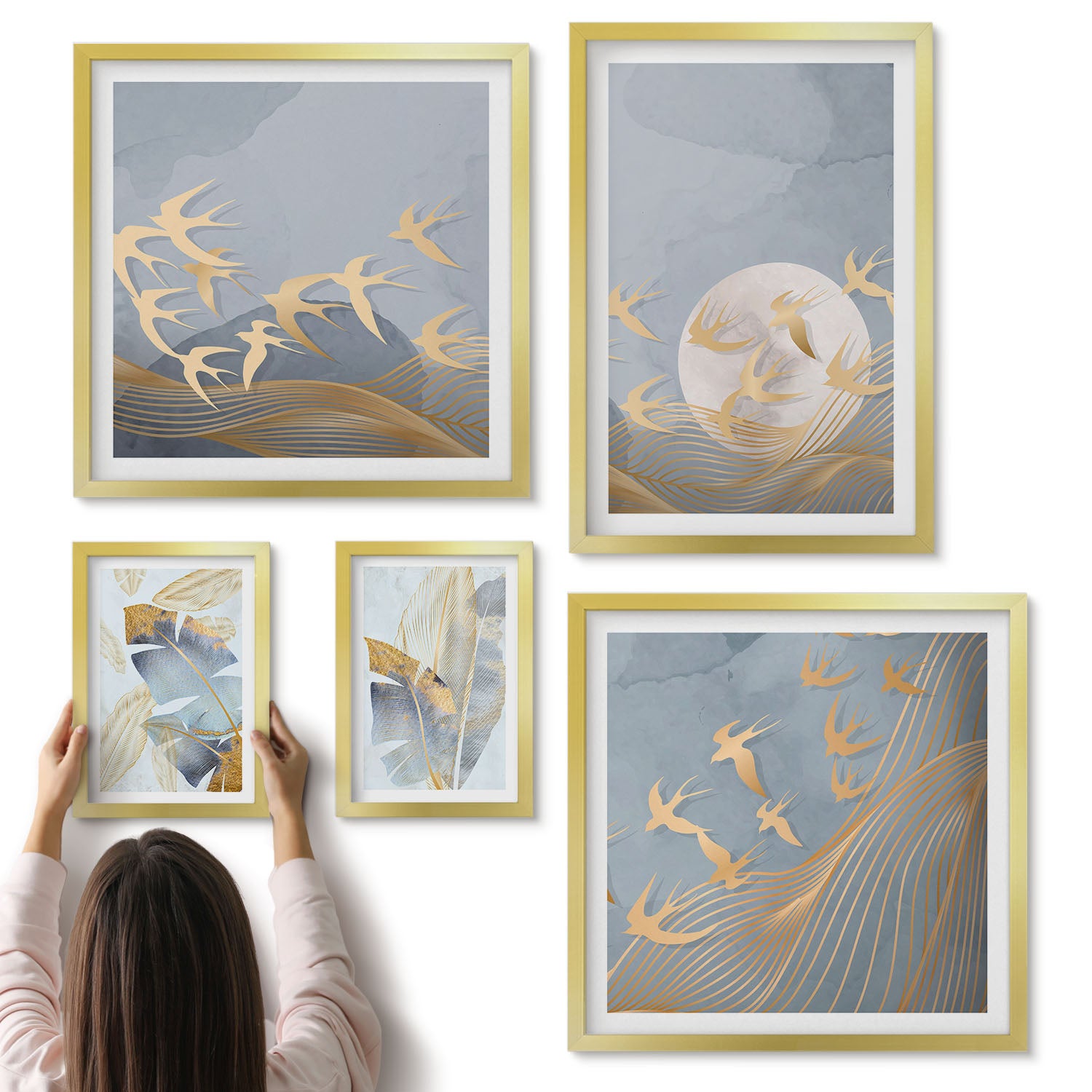 Galeria ścienna 5-częściowy komplet obrazów w złotych ramach - Stylowe akcenty z motywem ptaków i liści w szarościach - ArtPrintCave