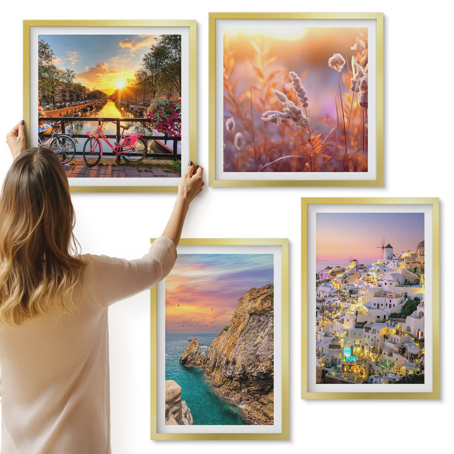Galeria ścienna 4-częściowy komplet obrazów w złotych ramach - Widoki nadmorskie z zachodem słońca i miastem - ArtPrintCave