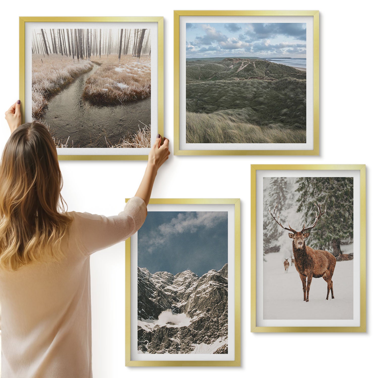 Galeria ścienna 4-częściowy komplet obrazów w złotych ramach - Góry z śniegiem jeleń w lesie krajobrazy - ArtPrintCave