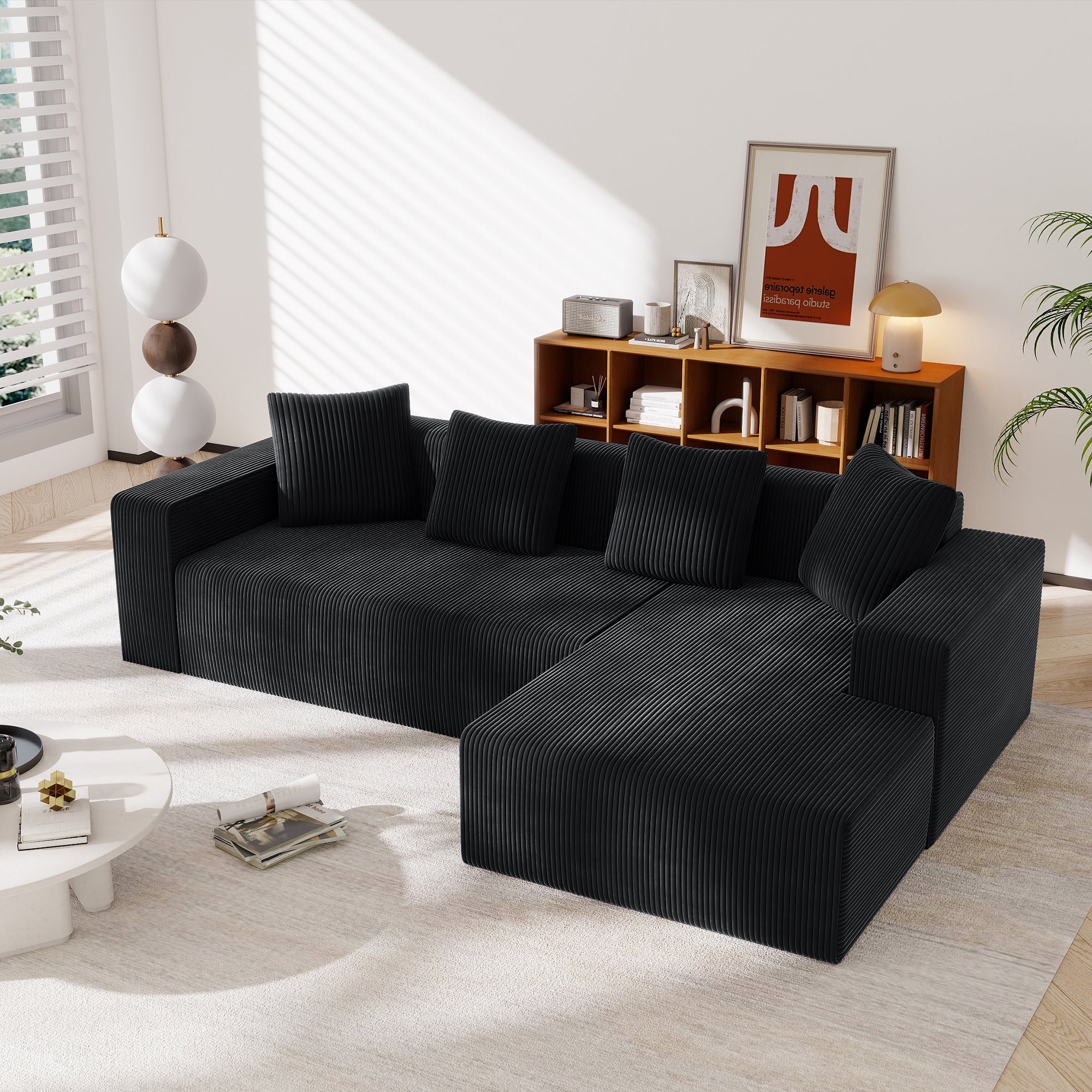 Sofa, do salonu, do codziennego użytkowania, funkcjonalny element wyposażenia, praktyczny wybór do domu
