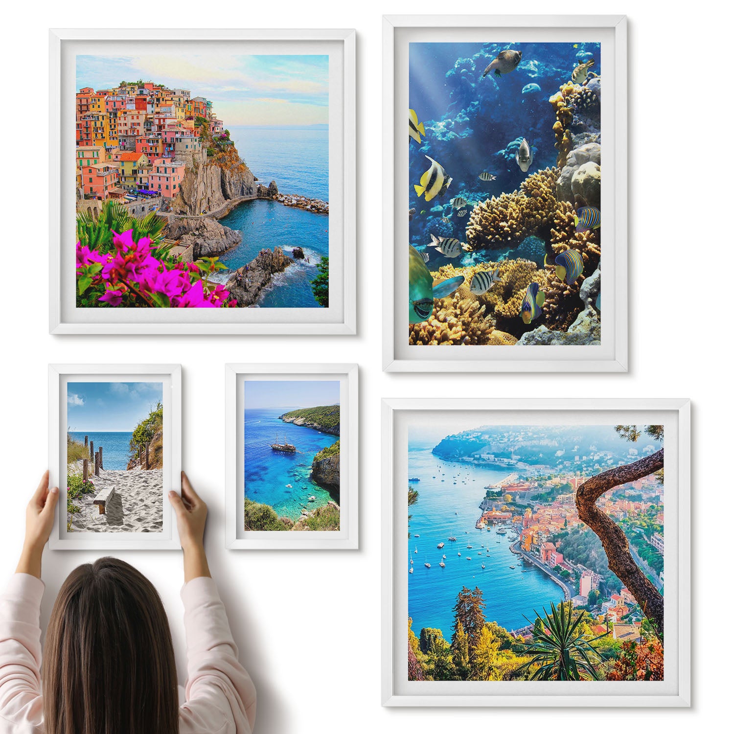 Galeria ścienna 5-częściowy komplet obrazów w białych ramach - Krajobrazy nadmorskie z kolorowymi rybami i plażami - ArtPrintCave