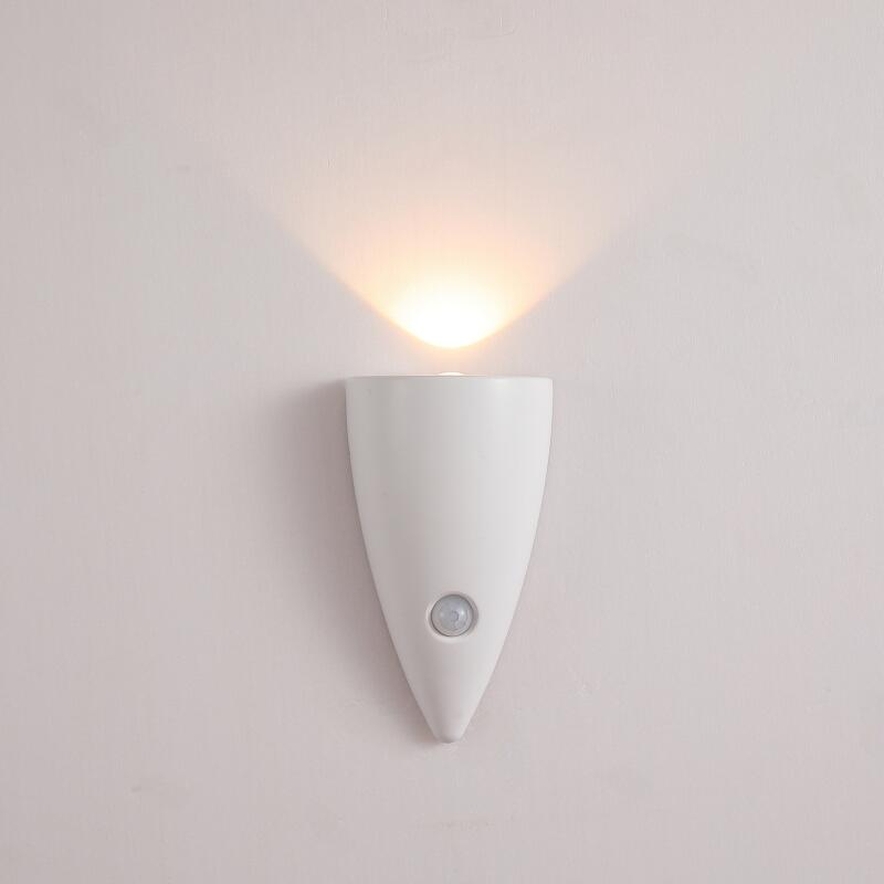 Magnetyczna lampa ścienna LED z trzema regulowanymi temperaturami barwowymi i czujnikiem ruchu 120° (biała).