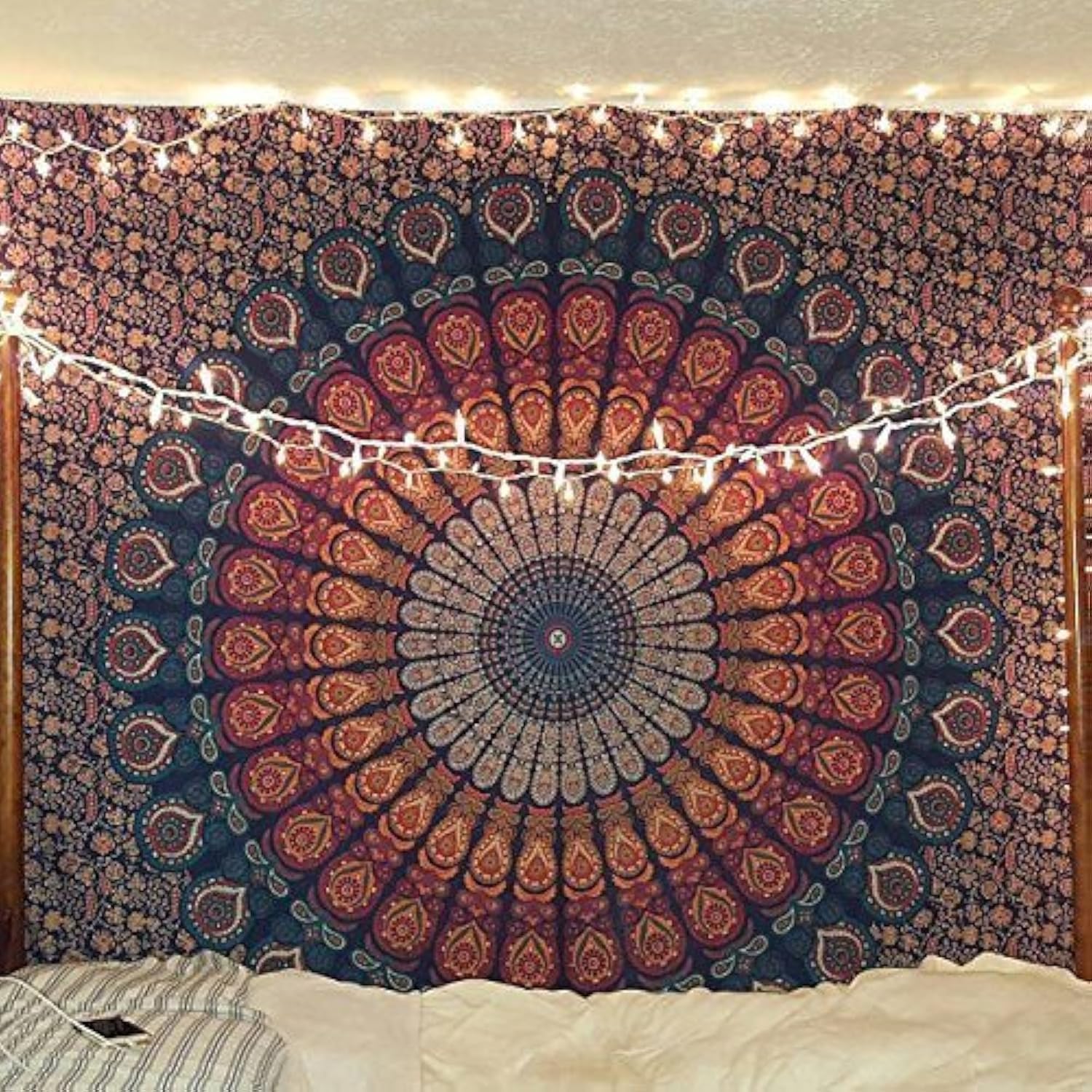 Psychodeliczna Gobelin Ścienny w Stylu Boho, Indyjski Paw, Idealny do Sypialni, Salonu lub Studia (150x200cm)