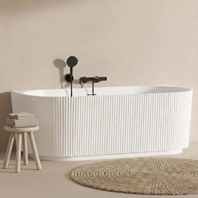 STRIA 170 cm biała akrylowa wanna wisząca żebrowana