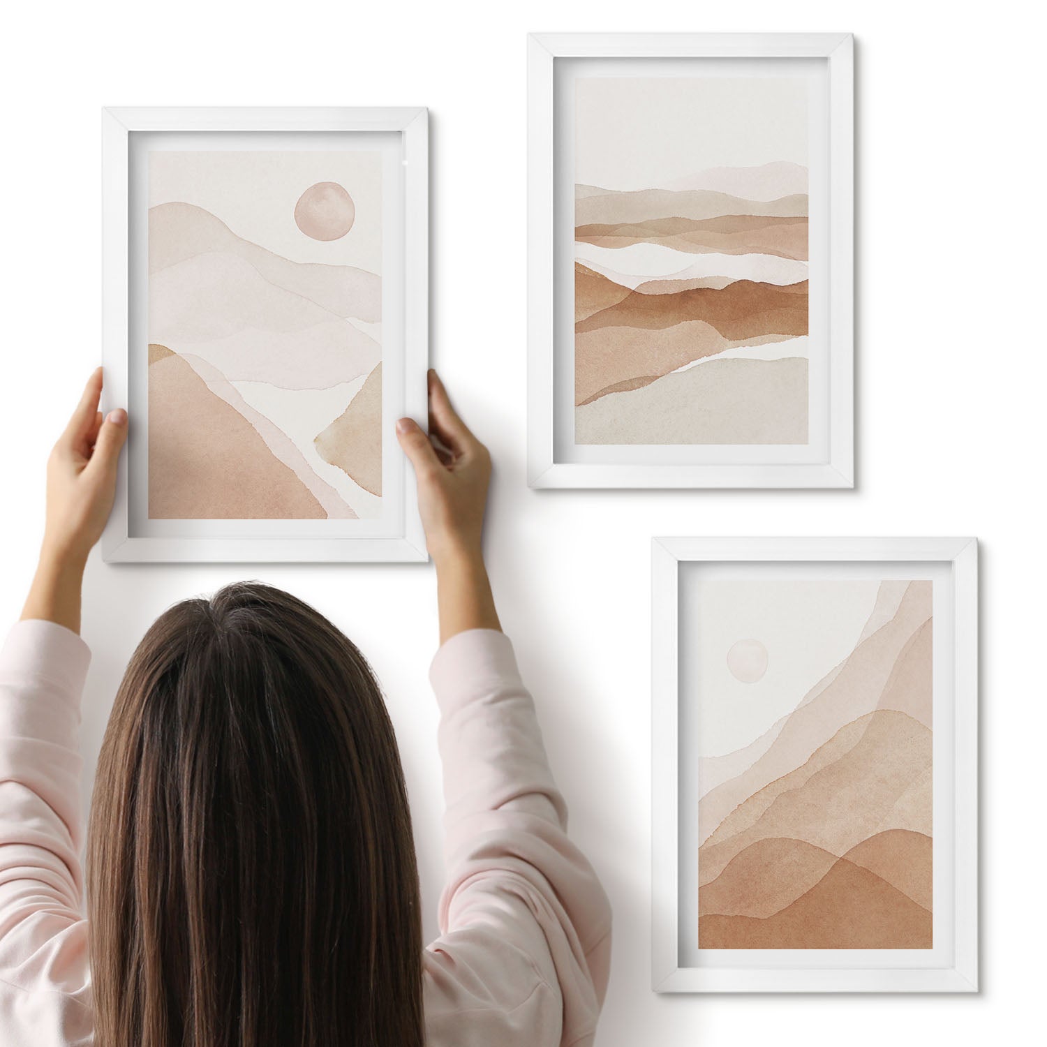 Galeria ścienna 3-częściowy komplet obrazów w białych ramach - Abstrakcyjne pejzaże w odcieniach brązu i beżu - ArtPrintCave