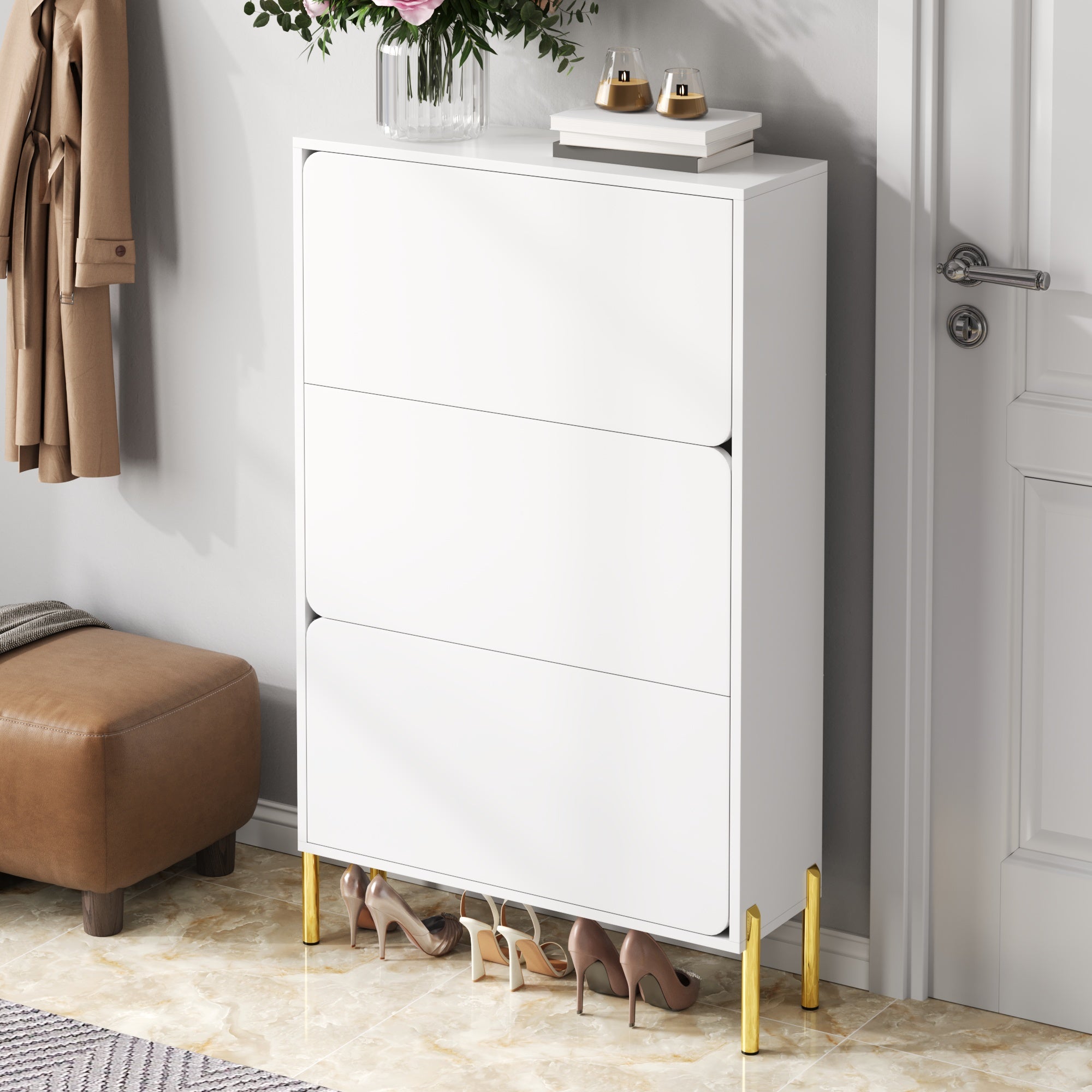 Szafka na buty z 3 drzwiami uchylnymi - 73 x 24 x 120 cm - MDF i złote nogi - biała