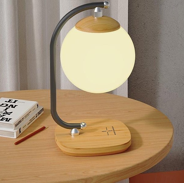 Kreatywna lampa stołowa tworząca nastrój, lampka stołowa w kształcie księżyca, imitacja drewna, trójkolorowe światło, wtyczka USB