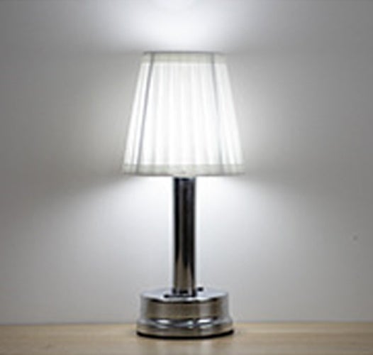 Nowoczesna bezprzewodowa lampa stołowa LED, ładowalna lampa ze ściemniaczem, przenośna lampa biurkowa LED z tkaniny, srebrna, zimna biel