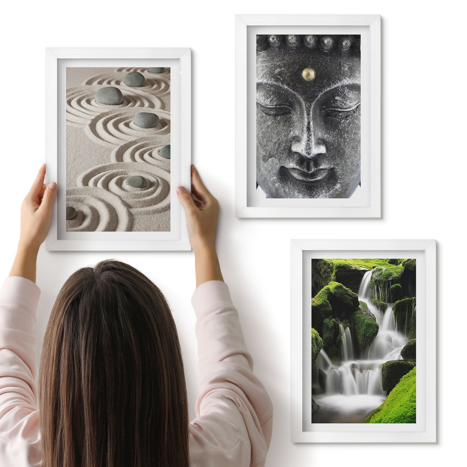 Galeria ścienna 3-częściowy komplet obrazów w białych ramach - Spokój natury z kamieniami wodospadem i Buddą - ArtPrintCave