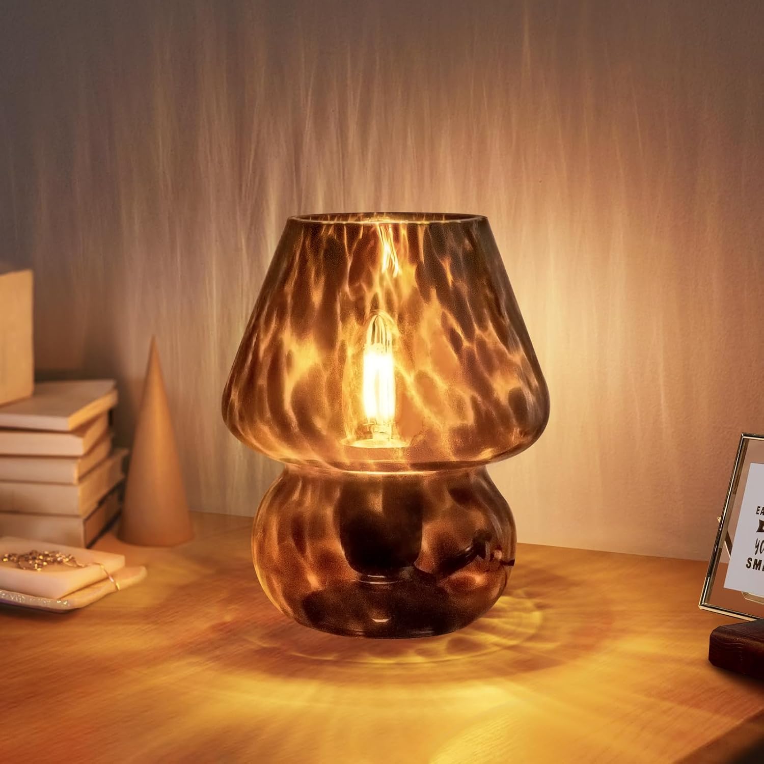 Lampa stołowa Vintage Mushroom USB – lampa stołowa o wyjątkowym designie, idealna do sypialni, salonu i biura, o ciepłej bursztynowej barwie
