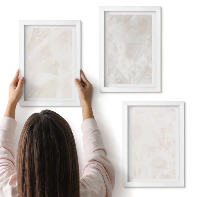 Galeria ścienna 3-częściowy komplet obrazów w białych ramach - Struktura eleganckiego marmuru kamienne tło - ArtPrintCave