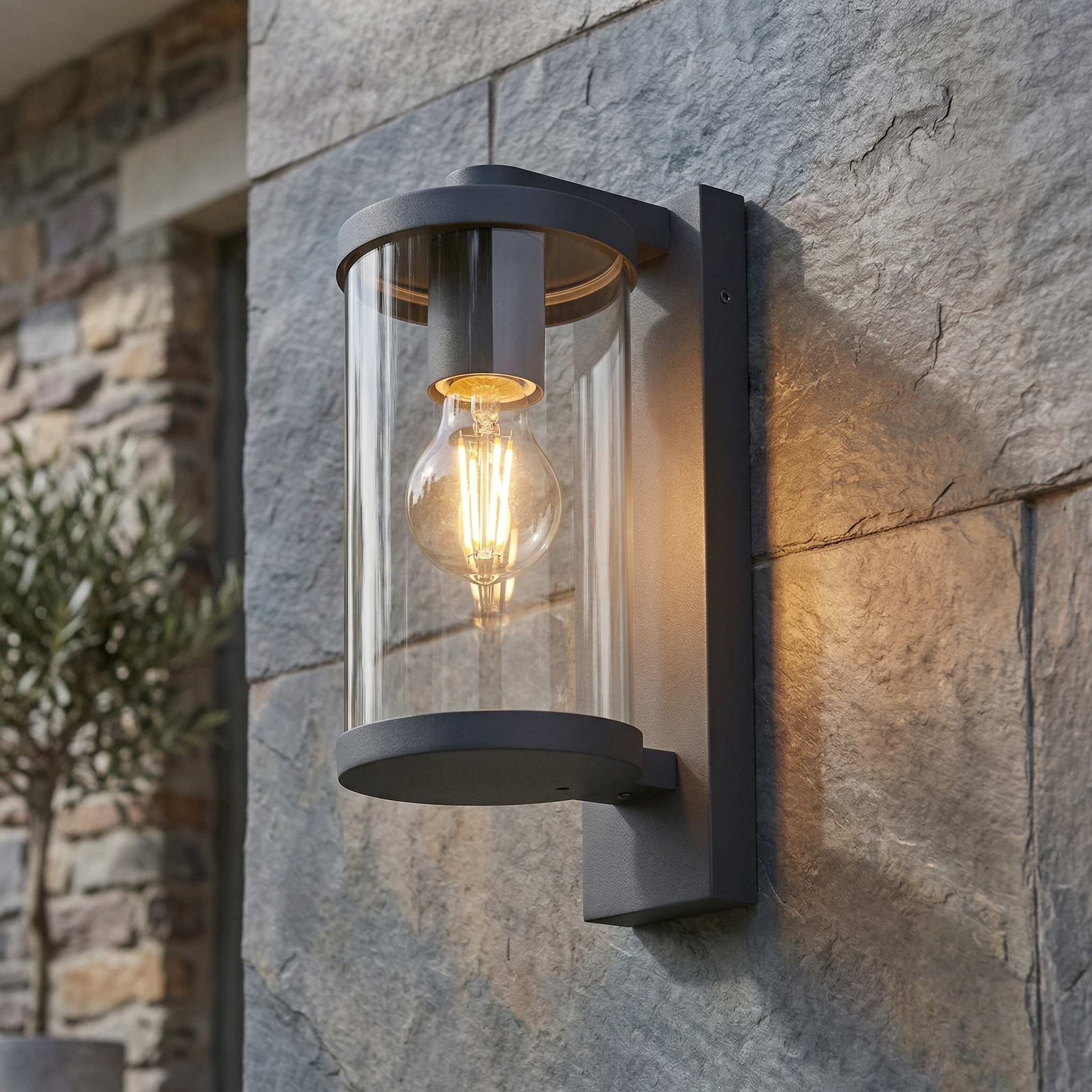Kinkiet zewnętrzny Silistra antracyt 1xE27x60W wym:29x11,5x16cm IP44 Rabalux