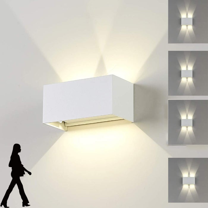 Wewnętrzna zewnętrzna lampa ścienna z czujnikiem ruchu, chłodne białe światło, wodoodporna biel