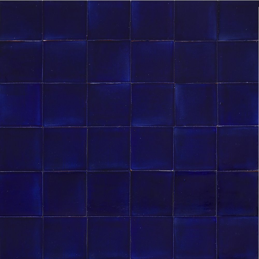 Płytki ceramiczne 10,5×10,5 cm jednokolorowe w kolorze granatowym – Azul Brillante – 90 sztuk – do łazienki, kuchni, salonu.