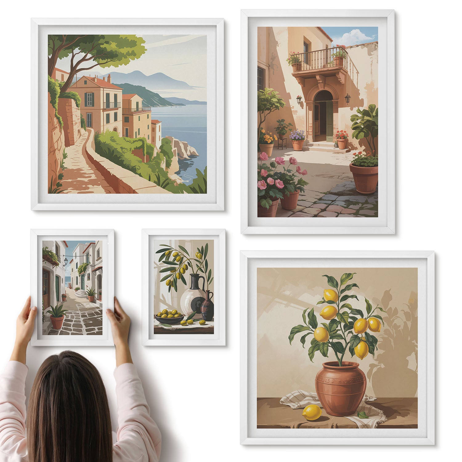 Galeria ścienna 5-czę��ciowy komplet obrazów w białych ramach - Kameralne uliczki i kwiatowe akcenty w stylu śródziemnomorskim - ArtPrintCave