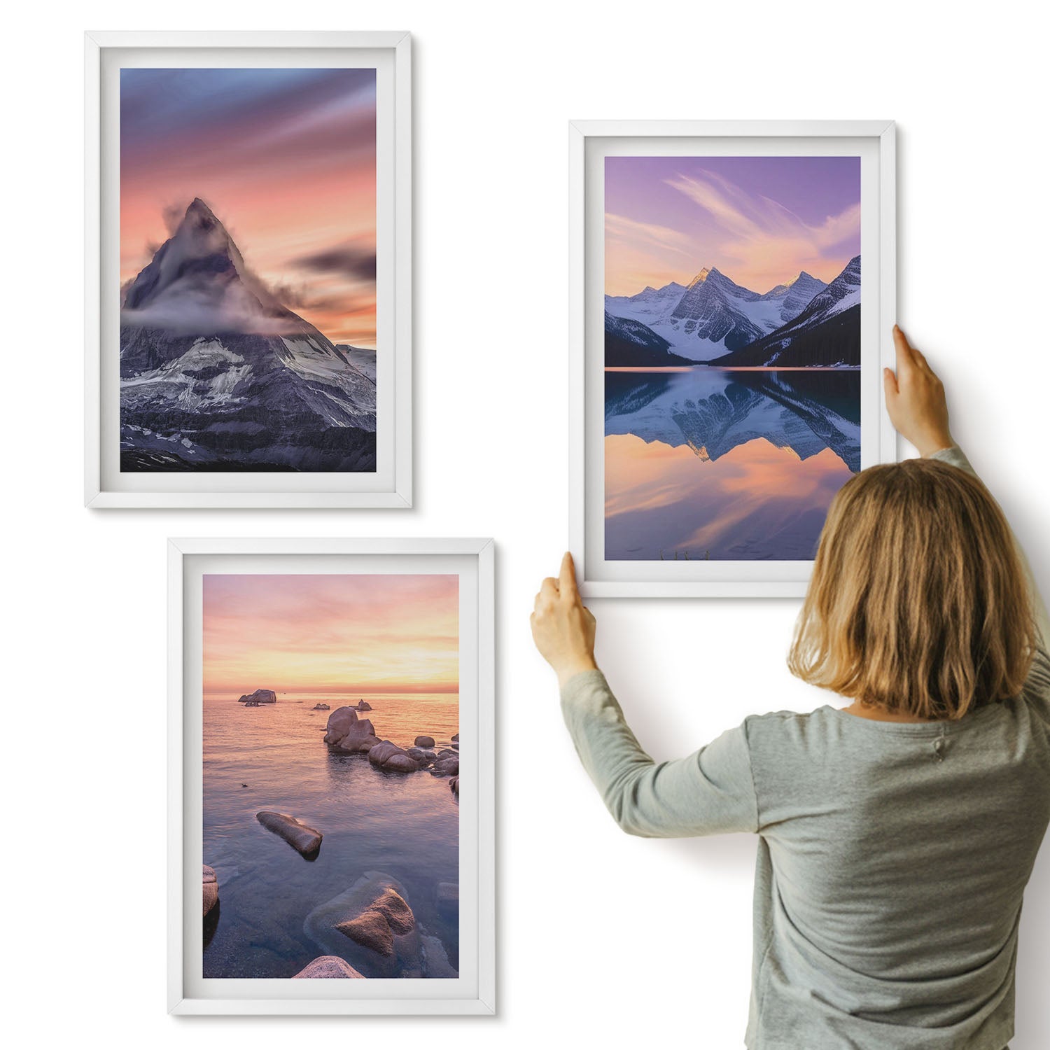 Galeria ścienna 3-częściowy komplet obrazów w białych ramach - Krajobrazy góry jeziora i zachód słońca - ArtPrintCave
