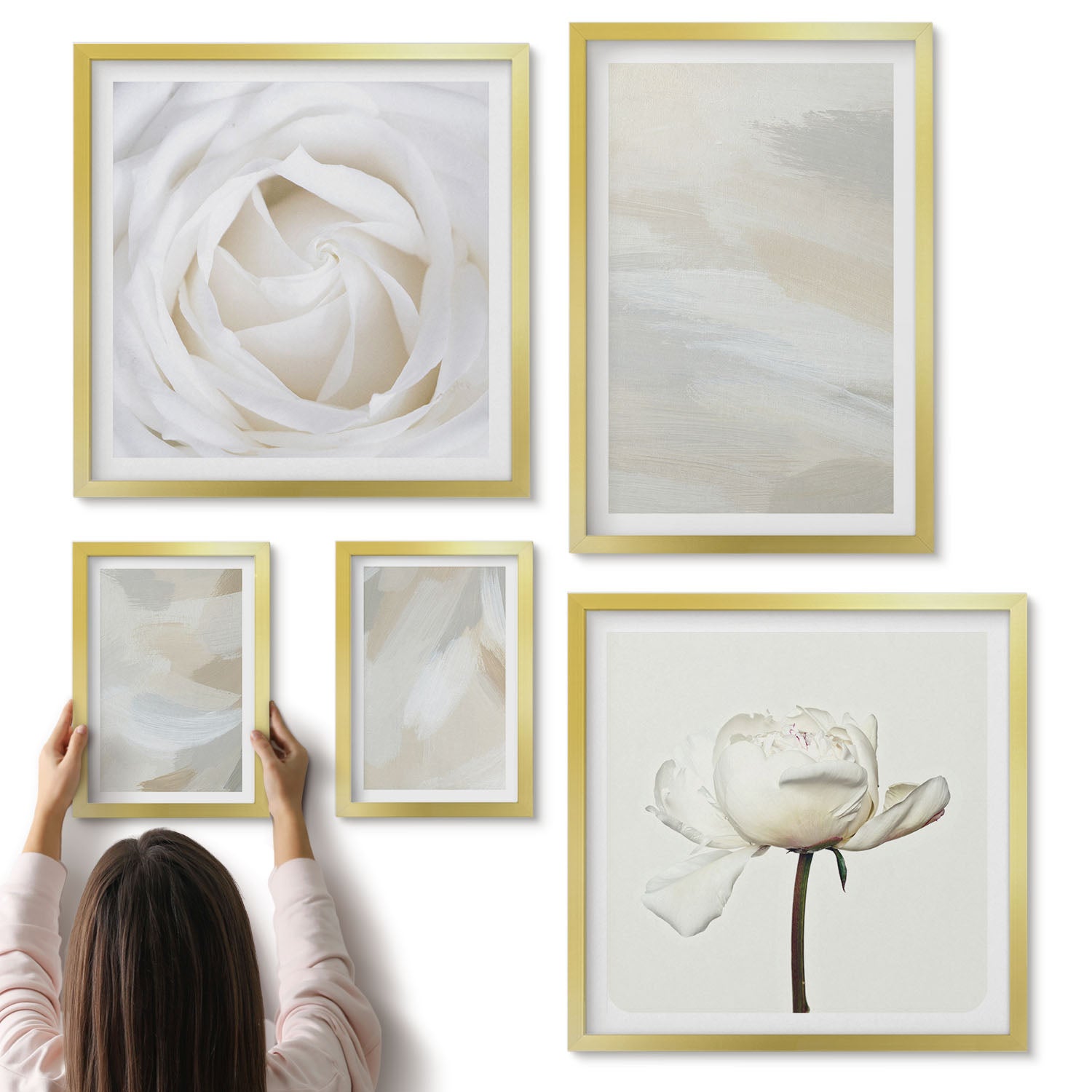 Galeria ścienna 5-częściowy komplet obrazów w złotych ramach - Kwiatowe inspiracje w delikatnych odcieniach bieli - ArtPrintCave
