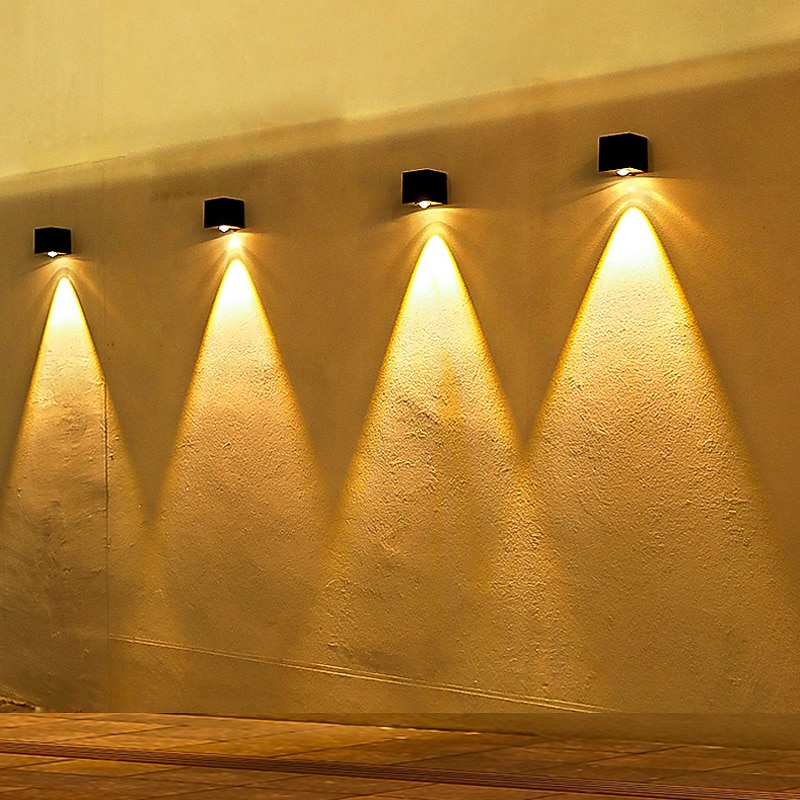 Zestaw 4 lamp solarnych zewnętrznych, solarny kinkiet, wodoodporna solarna lampa ogrodowa, reflektor solarny, biały ciepły 3000 K (czarny)
