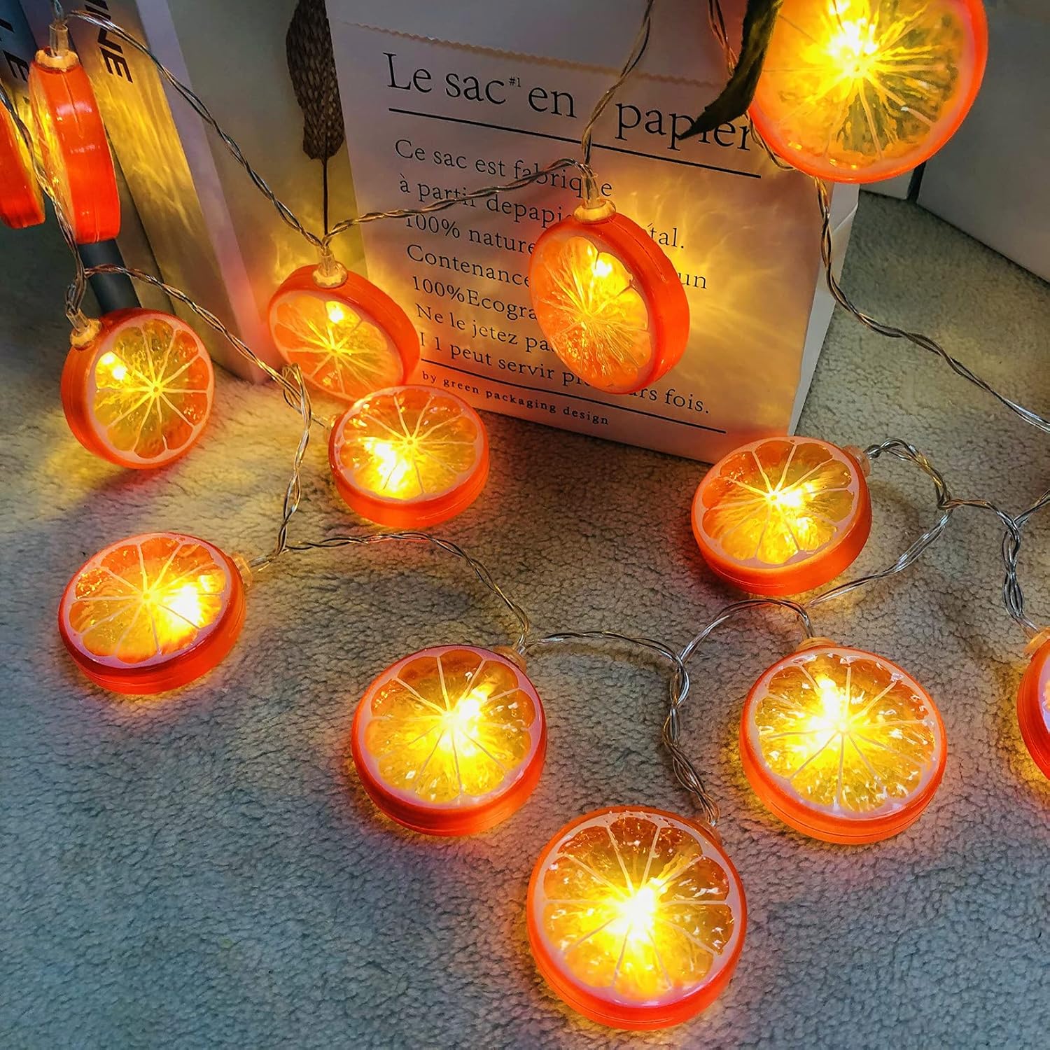 Łańcuch świetlny LED w kształcie plasterka cytryny (3 m / 20 diod LED), motyw owoców, ciepła biel, zasilany bateriami, idealny do dekoracji jesiennyc