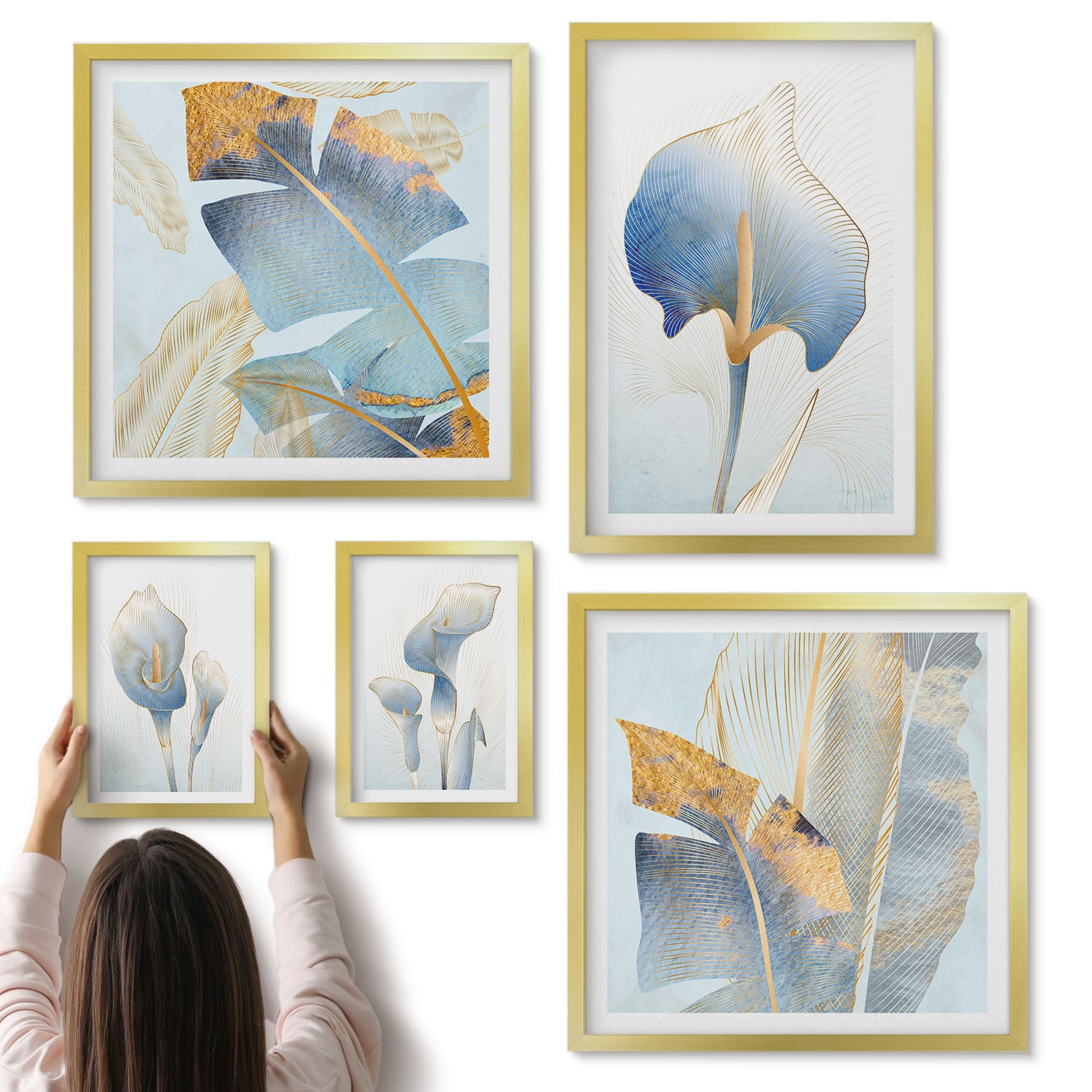 Galeria ścienna 5-częściowy komplet obrazów w złotych ramach - Stylowe kwiaty w delikatnych odcieniach natury - ArtPrintCave