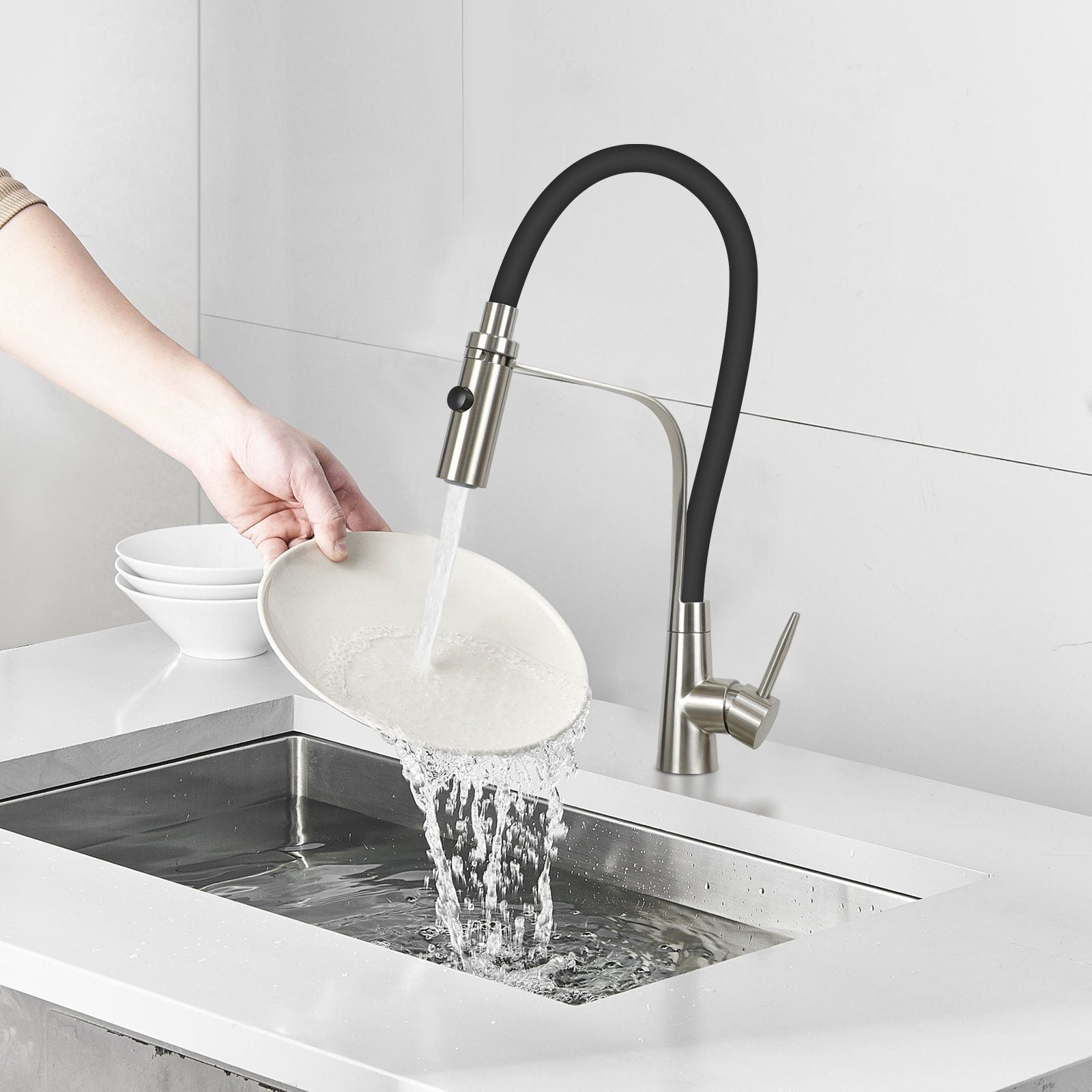 NETTLIFE Bateria kuchenna z elastyczną, dużą wysuwaną głowicą prysznicową, 46,5 cm, czarna, 360-stopniowa bateria wysokociśnieniowa obrotowa
