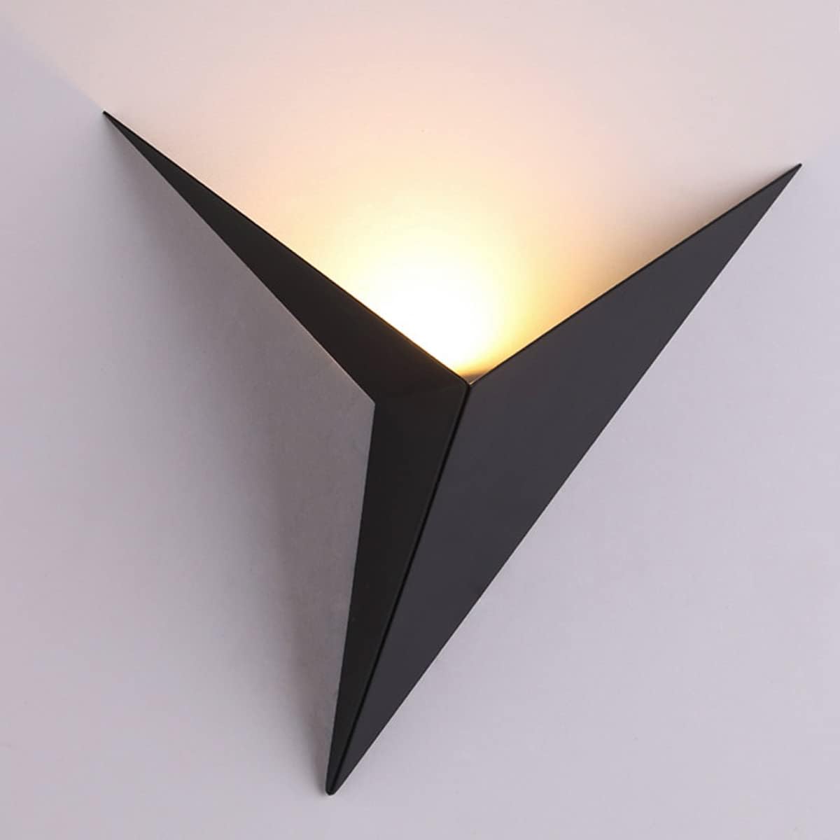 Nowoczesna lampa ścienna LED do wnętrz, trójkątny kinkiet, nowoczesne oświetlenie korytarza, trójkątna lampa ścienna z żelaza do salonu, lampa do kory
