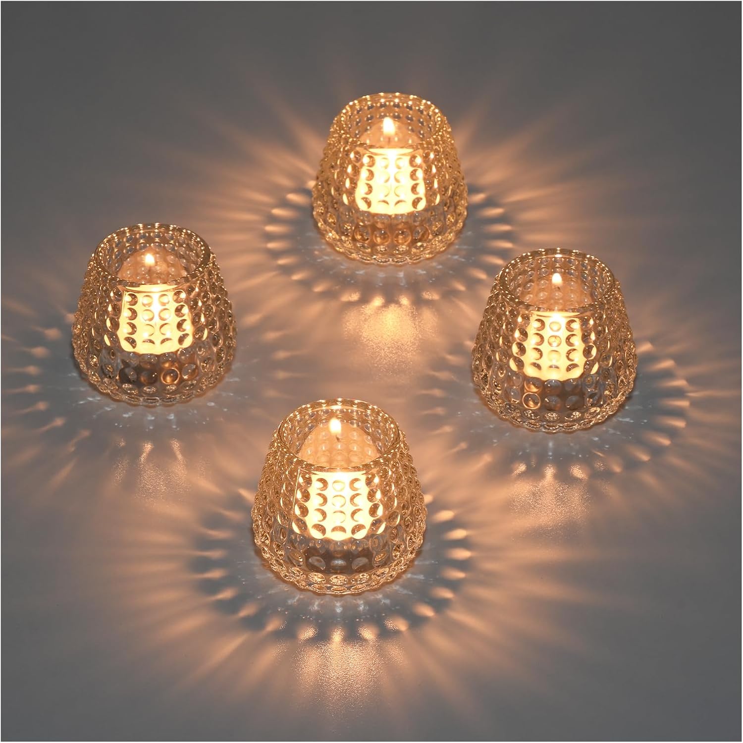 Zestaw 4 szklanych świeczników typu tealight, przezroczyste szklane świeczniki na środek stołu, dekoracyjne świeczniki typu tealight, świeczniki na