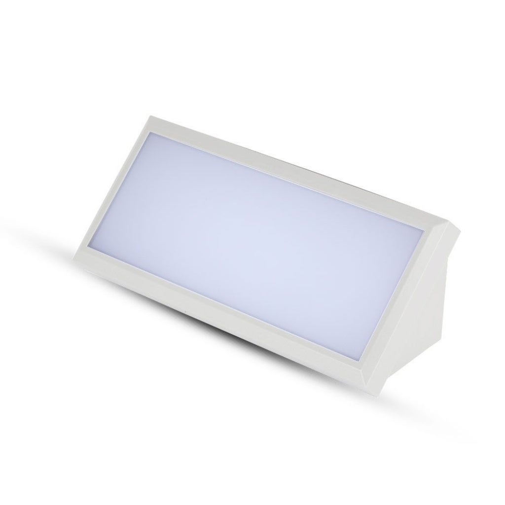 Narożna lampa ścienna LED 12W kolor biały 4000K IP65