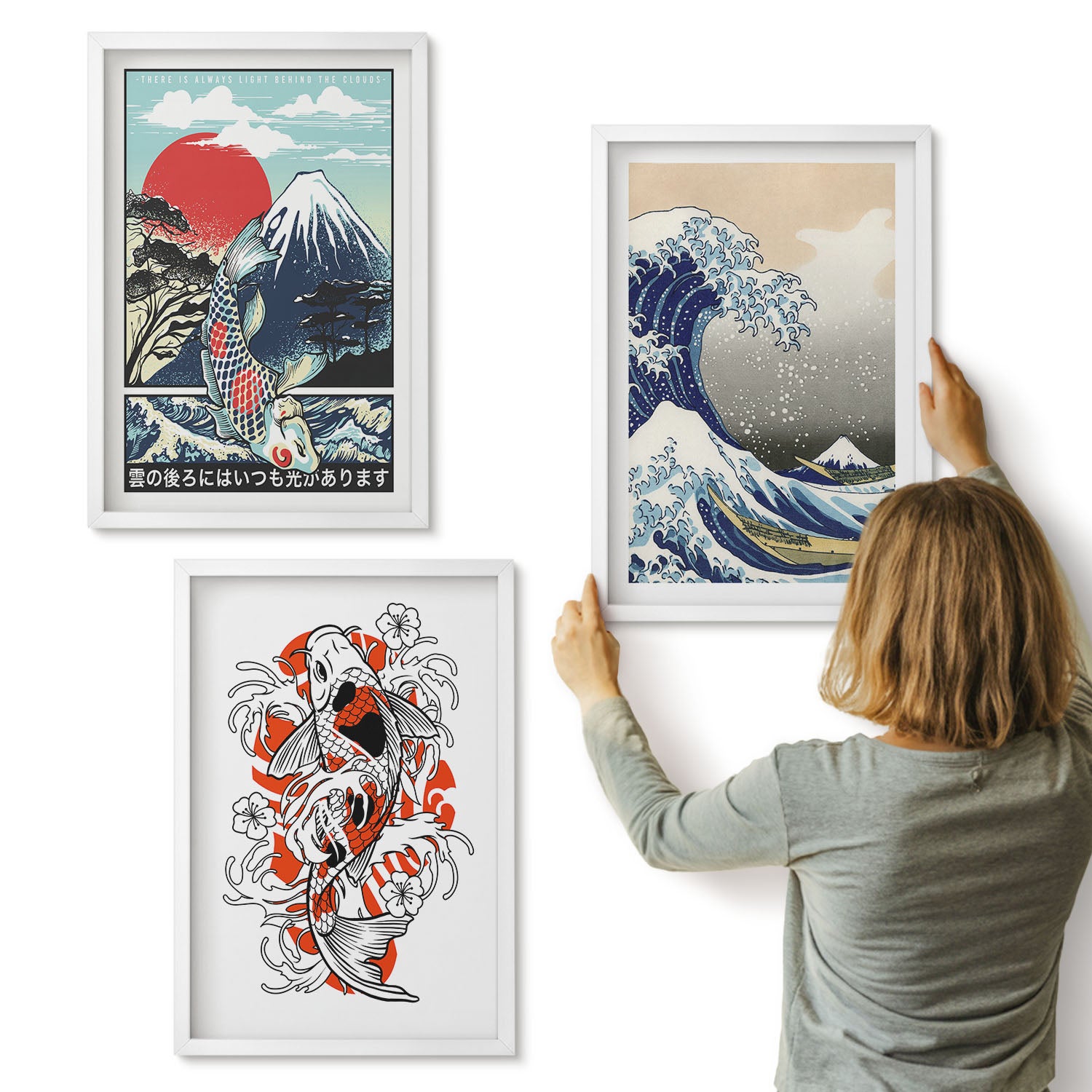 Galeria ścienna 3-częściowy komplet obrazów w białych ramach - Ilustracje gór ryb i Wielkiej Fali w Kanagawie styl japoński - ArtPrintCave