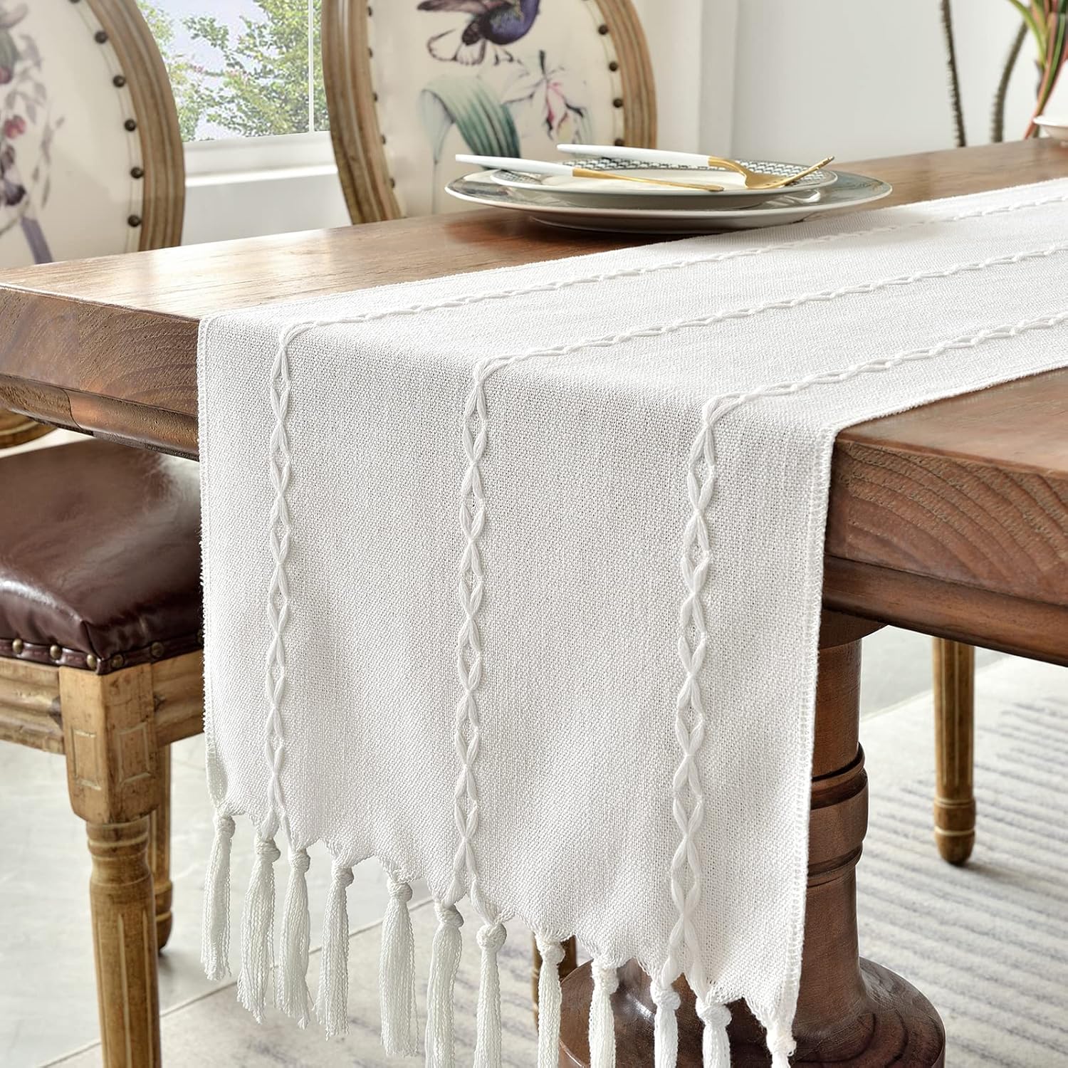 Bieżnik stołowy z białej bawełny i lnu w stylu farmhouse decor, 228 cm, z ręcznie wykonanymi frędzlami, idealny na przyjęcia i do jadalni (biały)