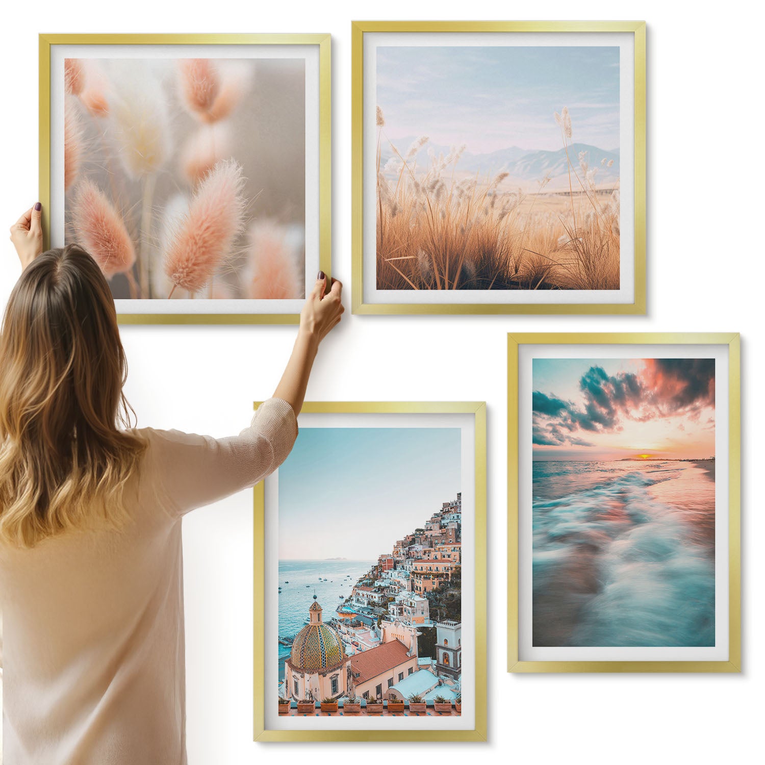 Galeria ścienna 4-częściowy komplet obrazów w złotych ramach - Widok morza zachód słońca kolorowe domy kwiaty - ArtPrintCave