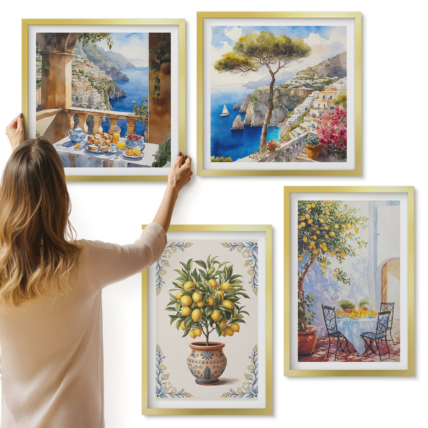 Galeria ścienna 4-częściowy komplet obrazów w złotych ramach - Widok na morze z drzewem cytrynowym i stołem w ogrodzie - ArtPrintCave